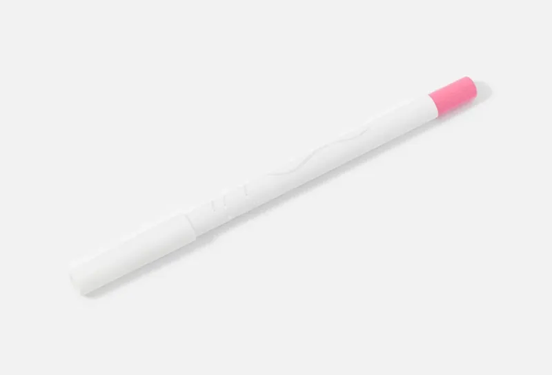 Long-lasting gel lip liner