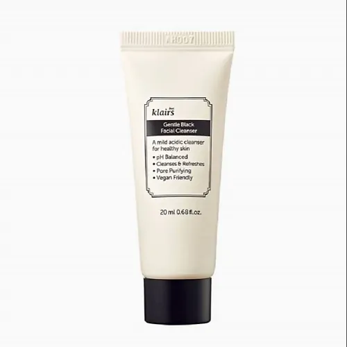 Пенка для умывания с кремово-сливочной текстурой Gentle Black Deep Cleansing Foam