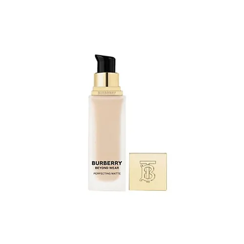 Матовая тональная основа Beyond Wear Perfecting Matte Foundation